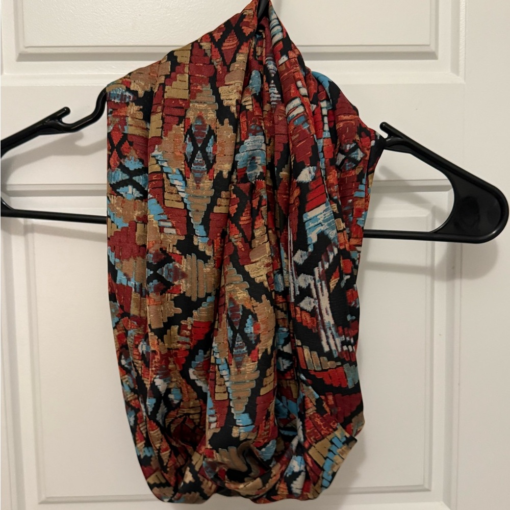 Multicolor Infinity Patterned Scarf - image 1